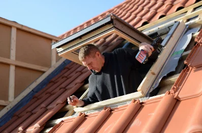 Pose de fenêtres de toit Velux à Floing